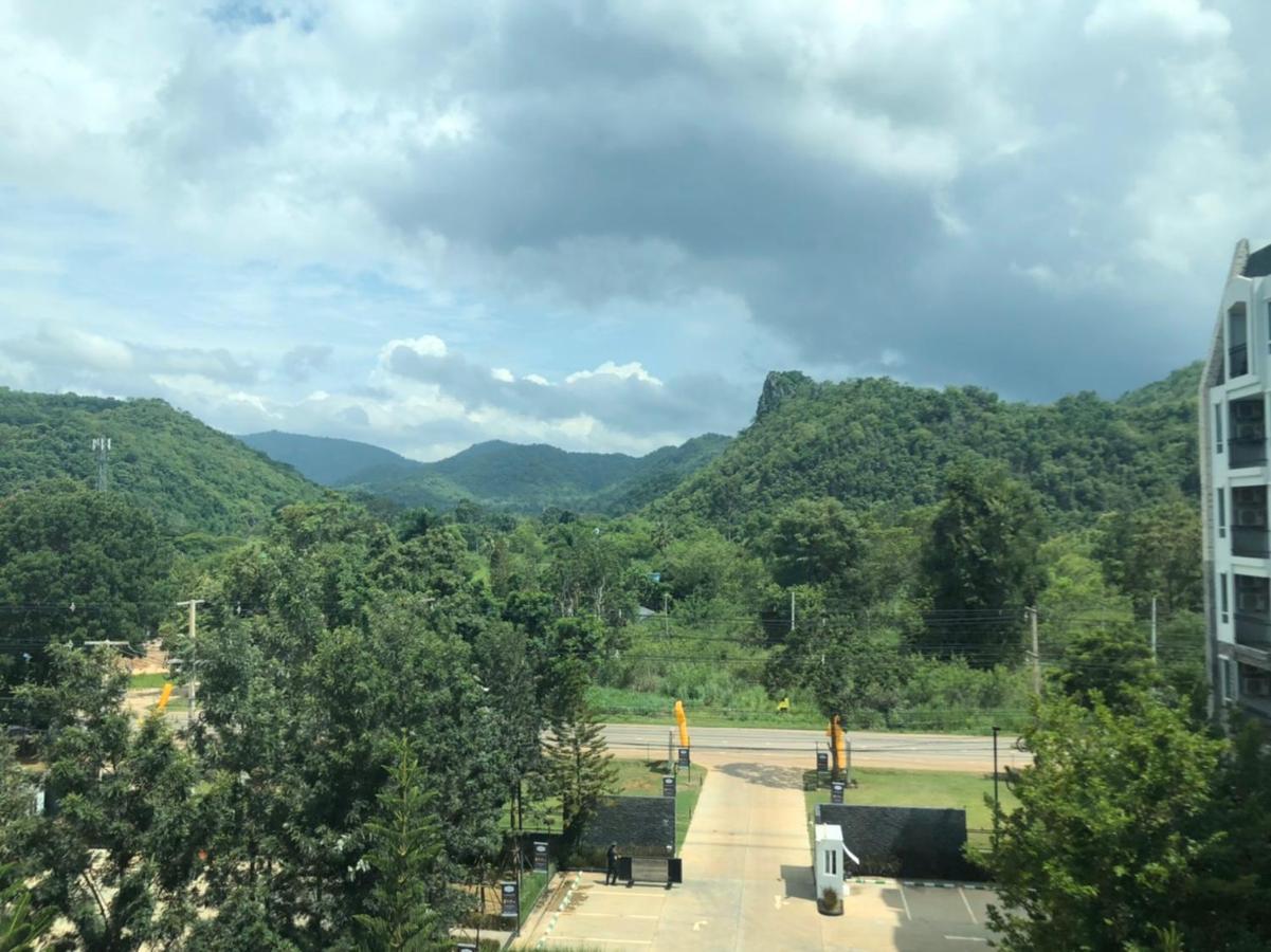 Courtyard Khaoyai Hotel Nakhon Ratchasima Ngoại thất bức ảnh
